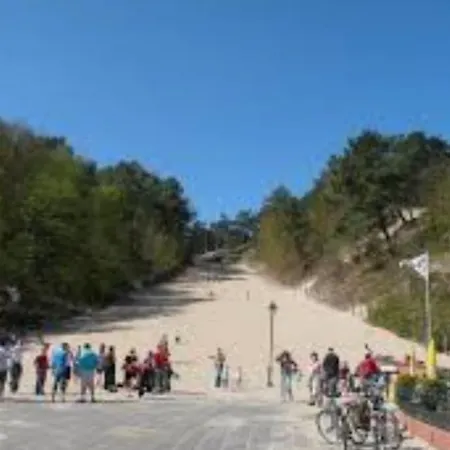 Finn, Met Grote Tuin En Veel Privacy *