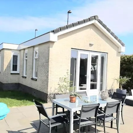 Finn, Met Grote Tuin En Veel Privacy