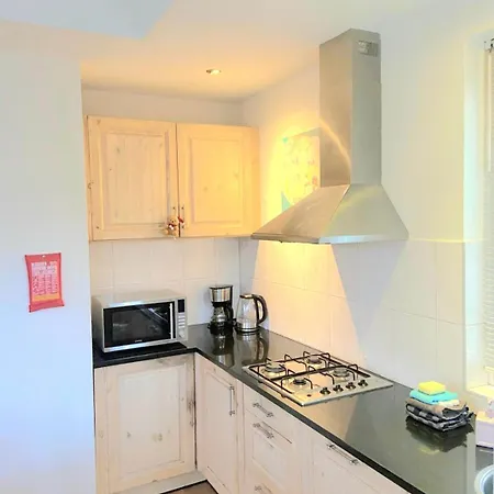 Finn, Met Grote Tuin En Veel Privacy 펜션