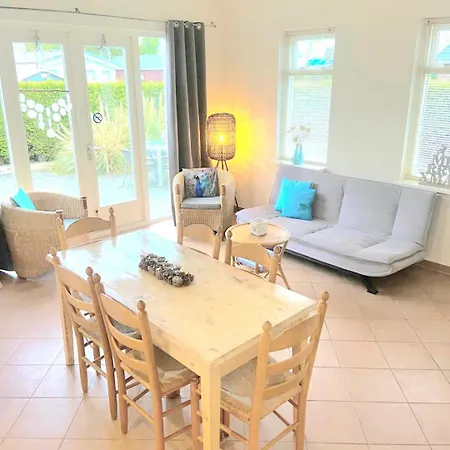 Finn, Met Grote Tuin En Veel Privacy * Dirkshorn