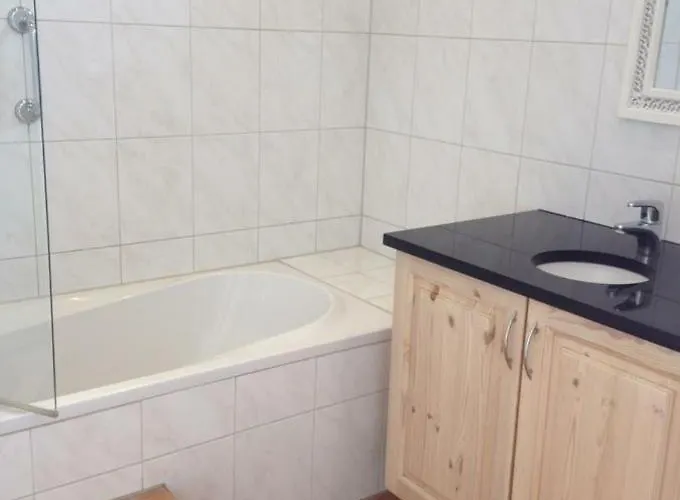 Finn, Met Grote Tuin En Veel Privacy Дом отдыха