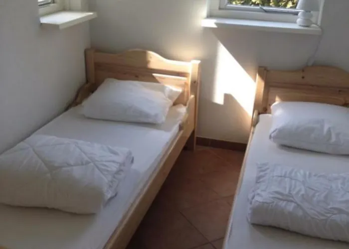 Finn, Met Grote Tuin En Veel Privacy Dirkshorn