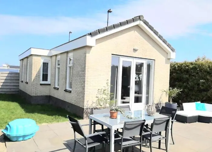 Finn, Met Grote Tuin En Veel Privacy